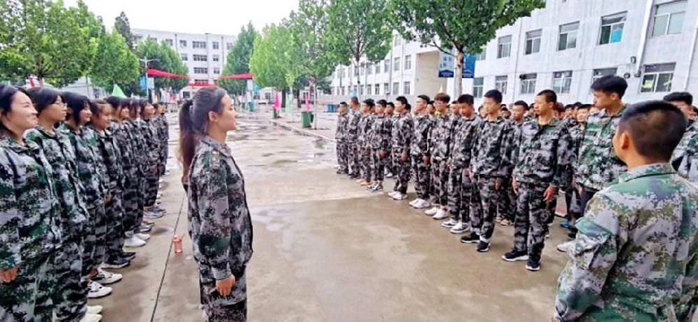 青春激扬,戎装起航——山西省铁路工程学校开展2022级新生军训活动